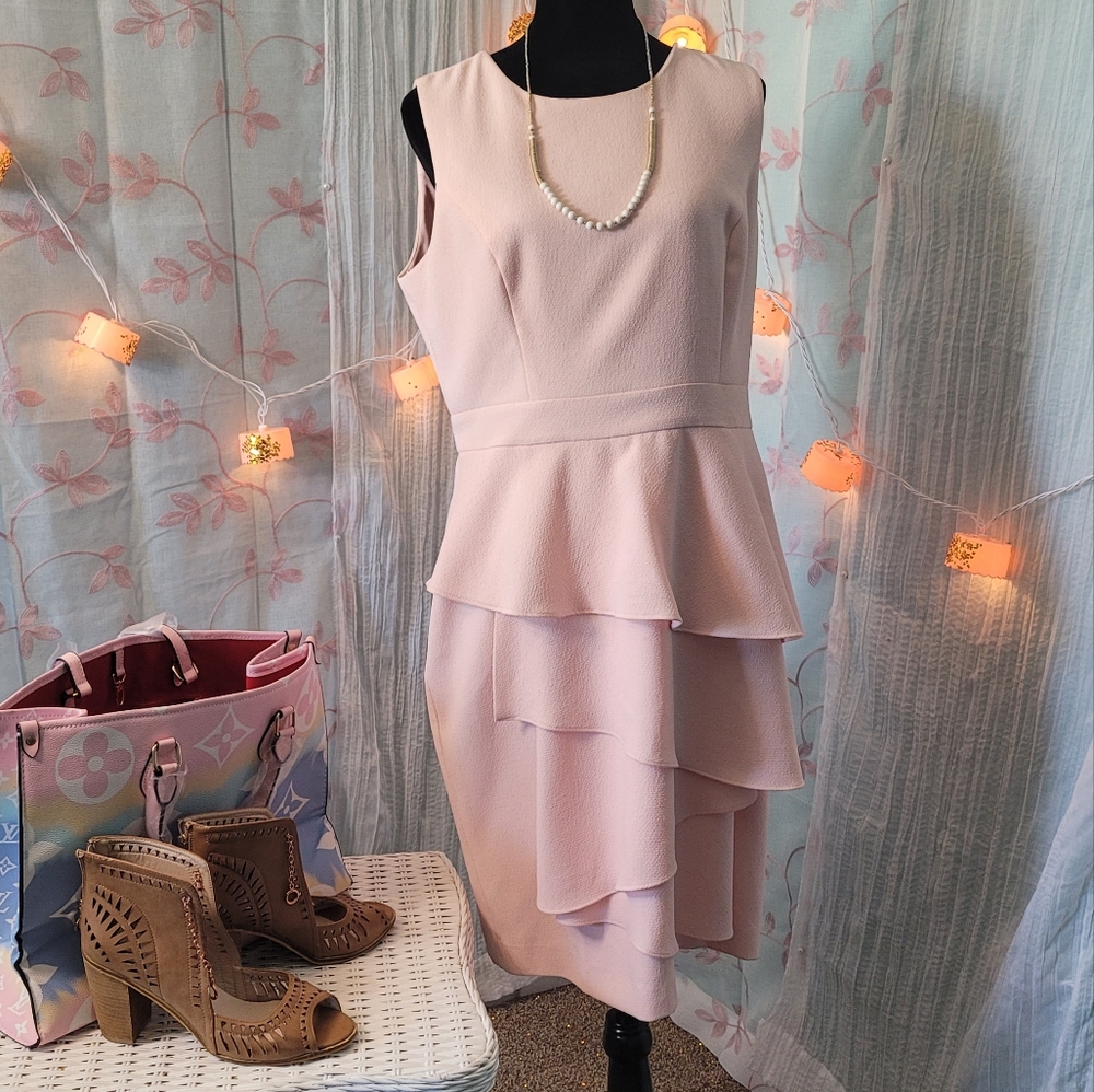 💗Eliza Sheath Dress Tiered Front sz14 💗
